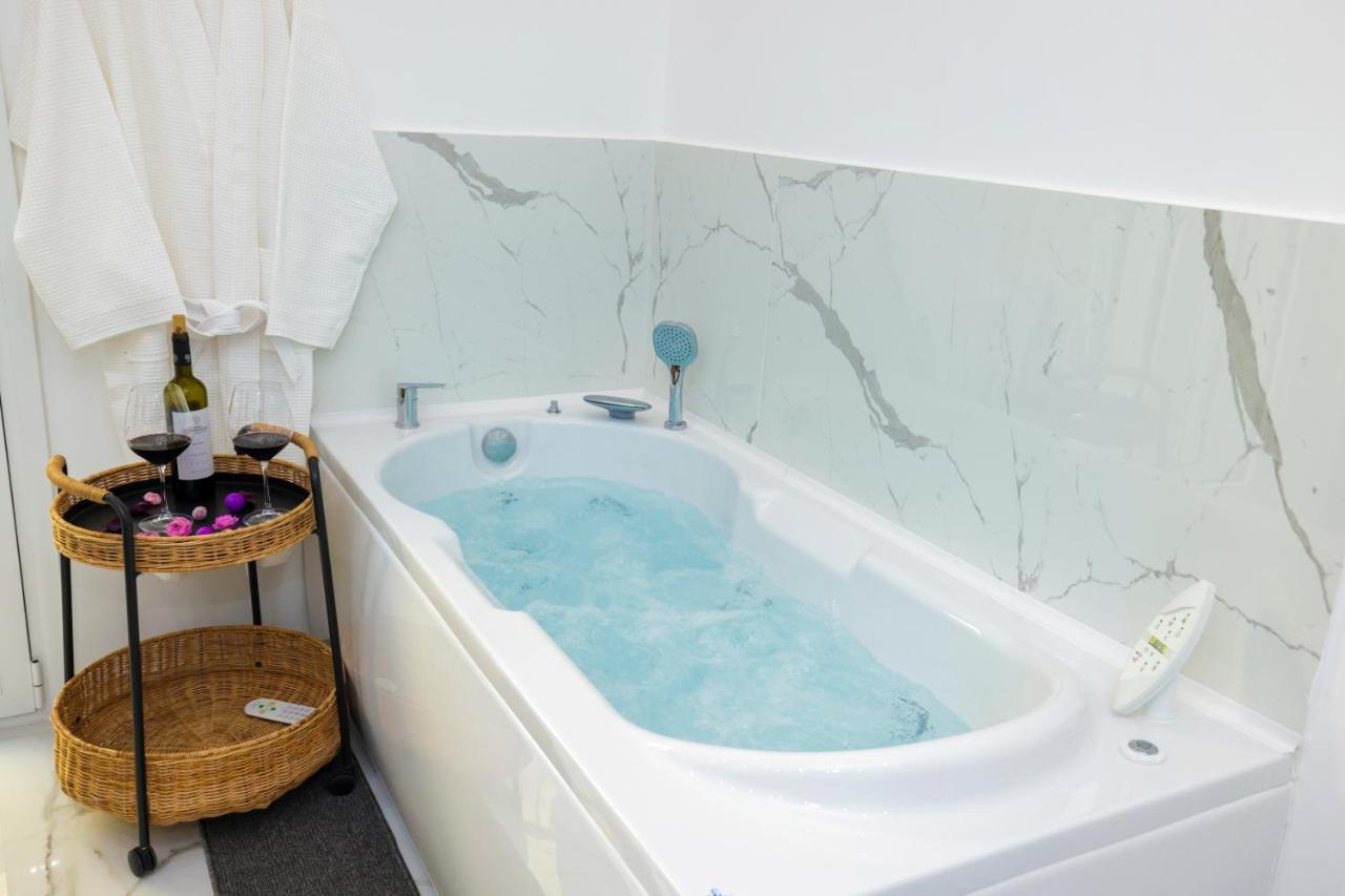 Apollo 2 Bd Jacuzzi Suite アテネ エクステリア 写真