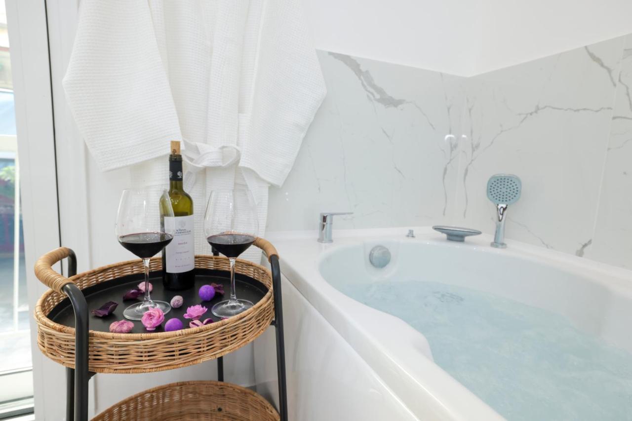Apollo 2 Bd Jacuzzi Suite アテネ エクステリア 写真