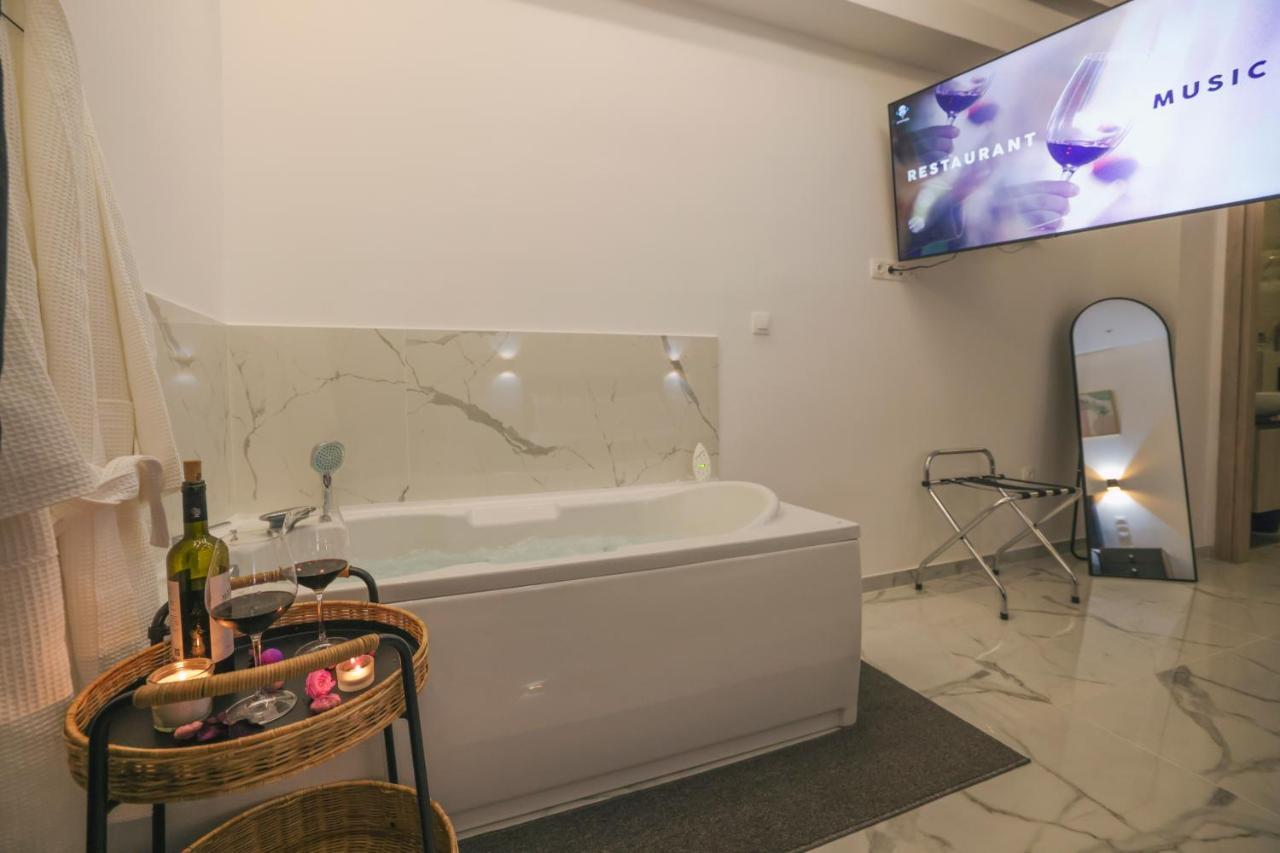 Apollo 2 Bd Jacuzzi Suite アテネ エクステリア 写真